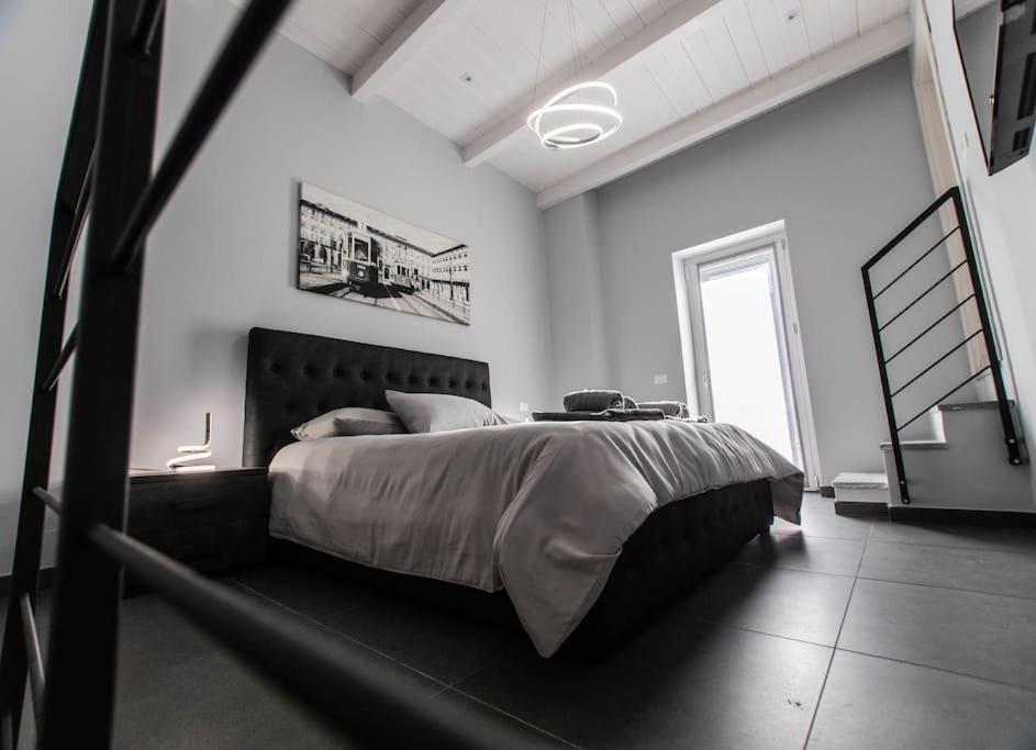شقة Modern Loft Center Of Turin + Jacuzzi 30M Metro كولّينيو المظهر الخارجي الصورة