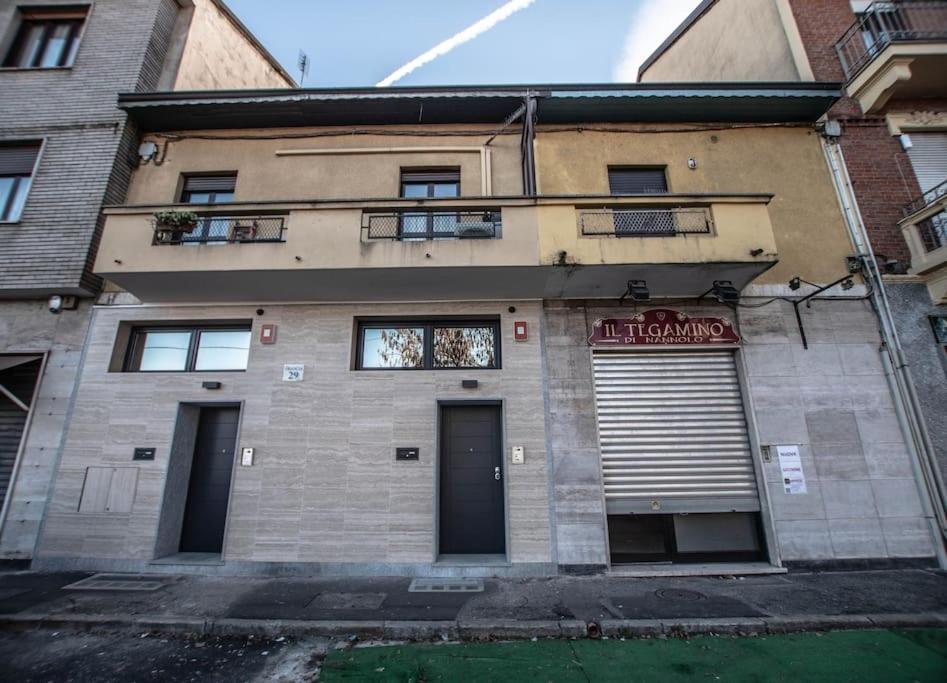 شقة Modern Loft Center Of Turin + Jacuzzi 30M Metro كولّينيو المظهر الخارجي الصورة