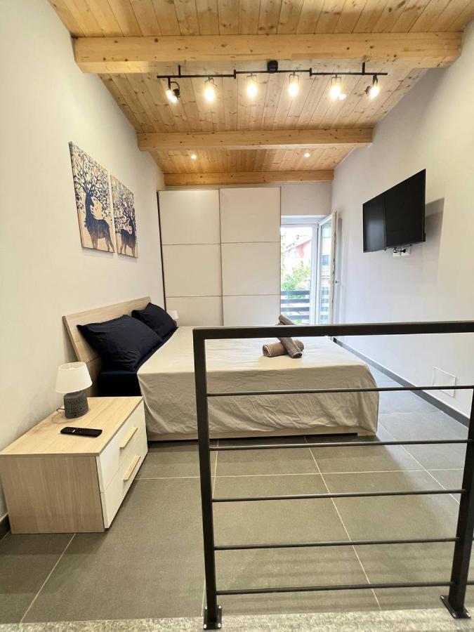 شقة Modern Loft Center Of Turin + Jacuzzi 30M Metro كولّينيو المظهر الخارجي الصورة