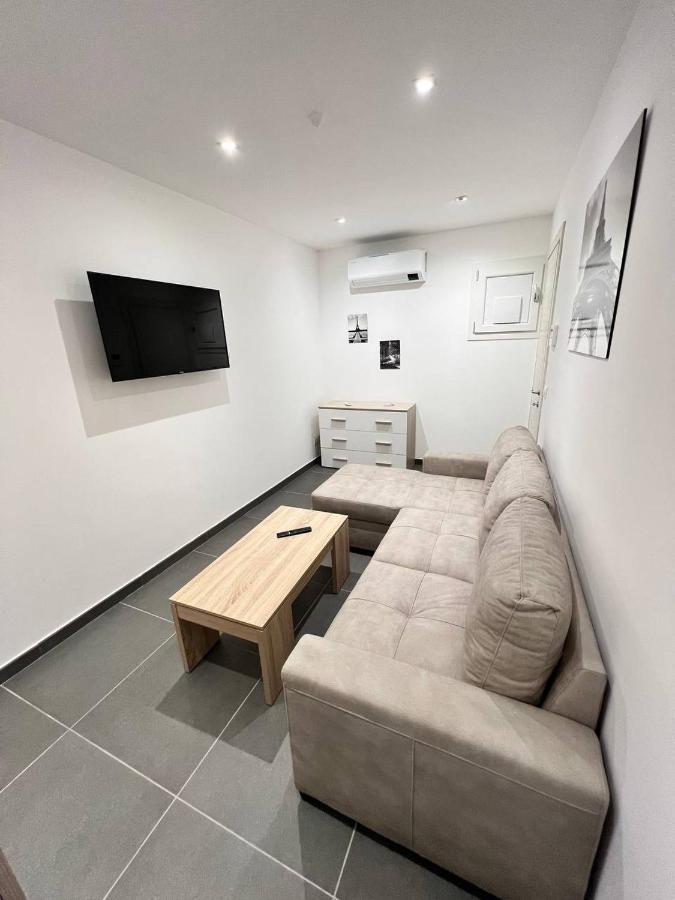 شقة Modern Loft Center Of Turin + Jacuzzi 30M Metro كولّينيو المظهر الخارجي الصورة