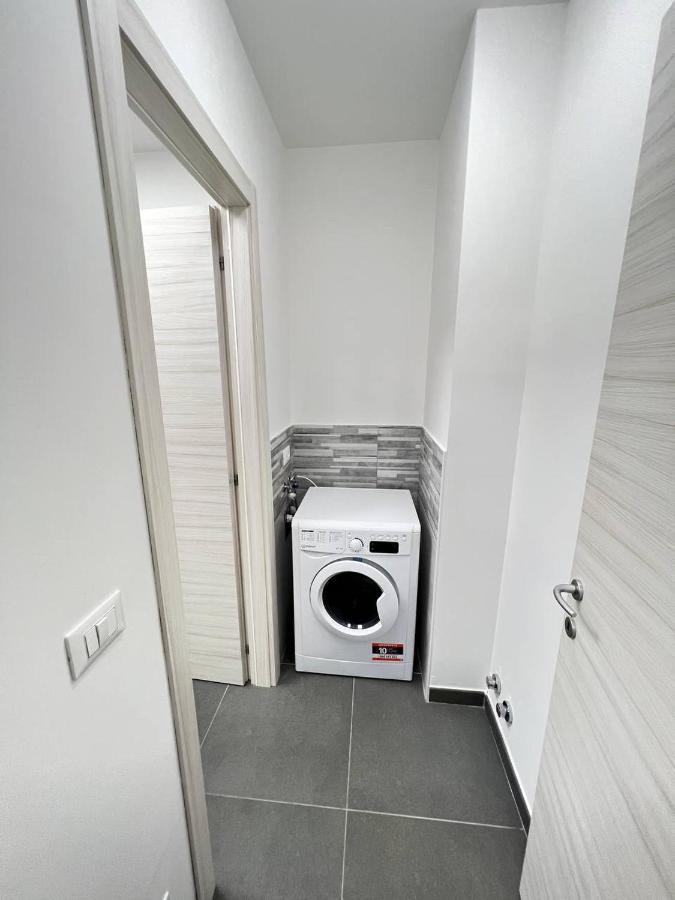 شقة Modern Loft Center Of Turin + Jacuzzi 30M Metro كولّينيو المظهر الخارجي الصورة