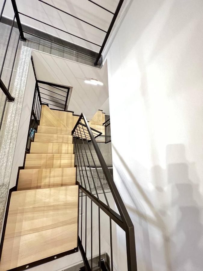 شقة Modern Loft Center Of Turin + Jacuzzi 30M Metro كولّينيو المظهر الخارجي الصورة